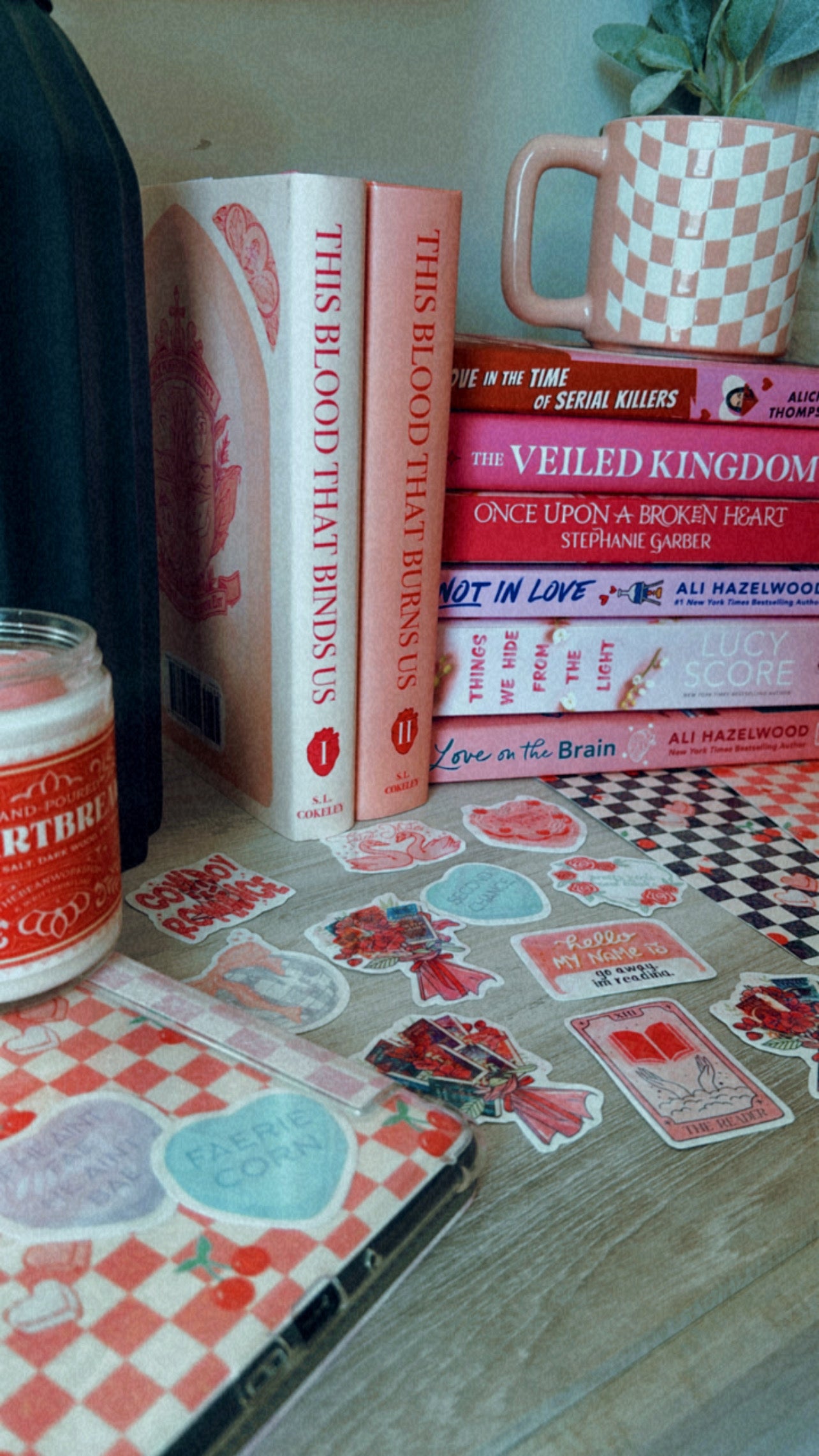 pretty girls read books