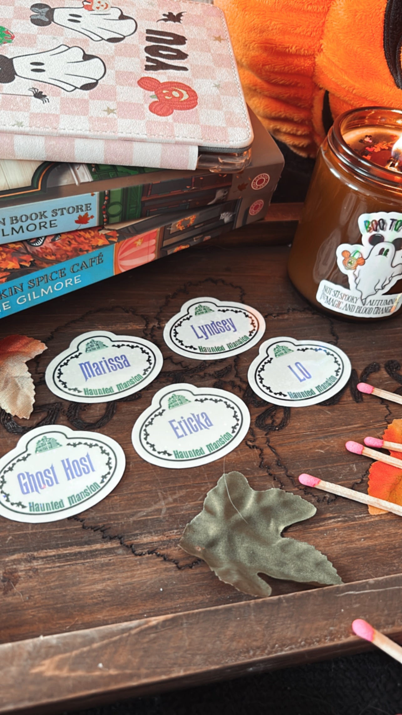 Ghost Host (customizable)