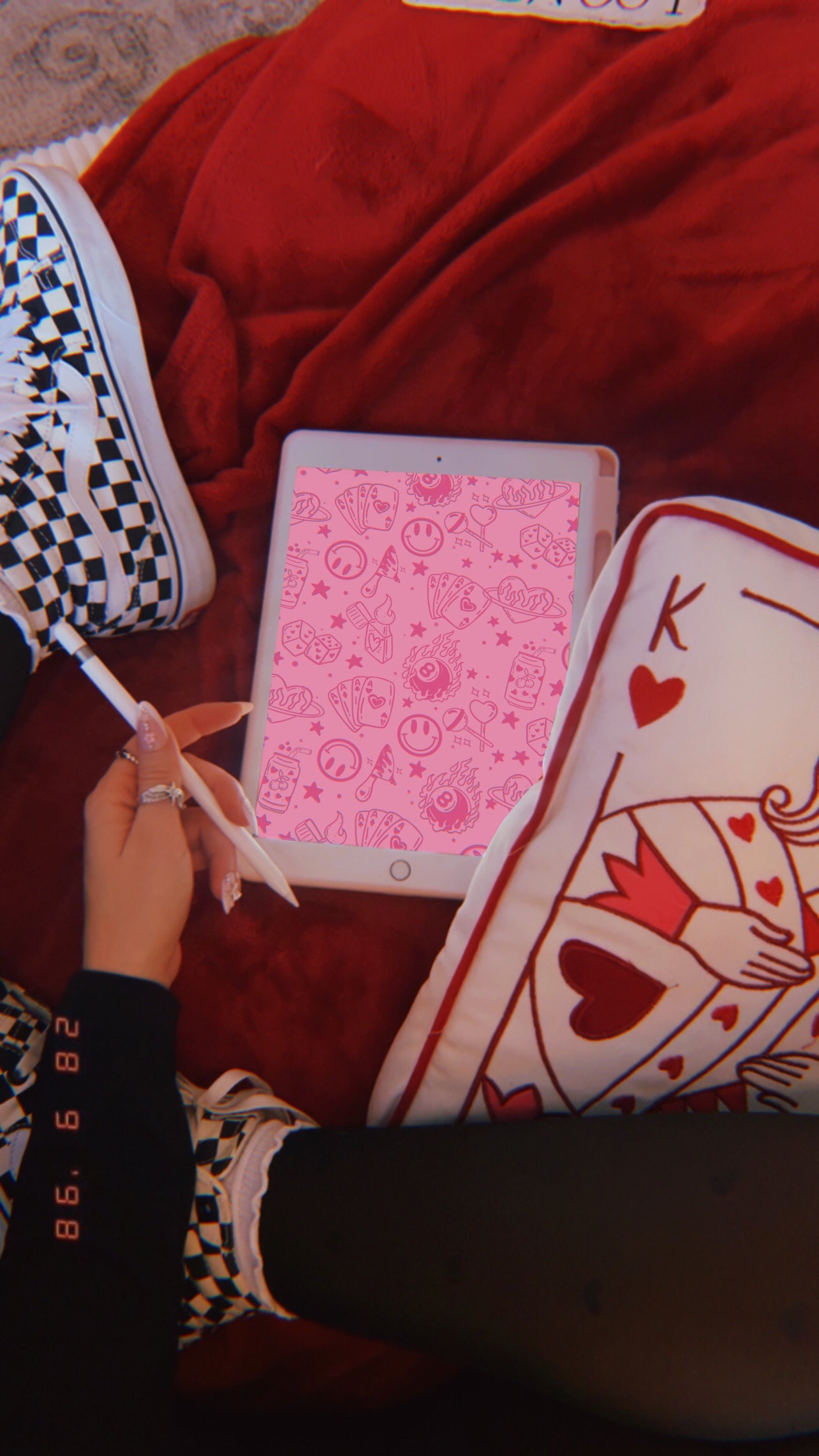 Ace of Pink Kindle Skins